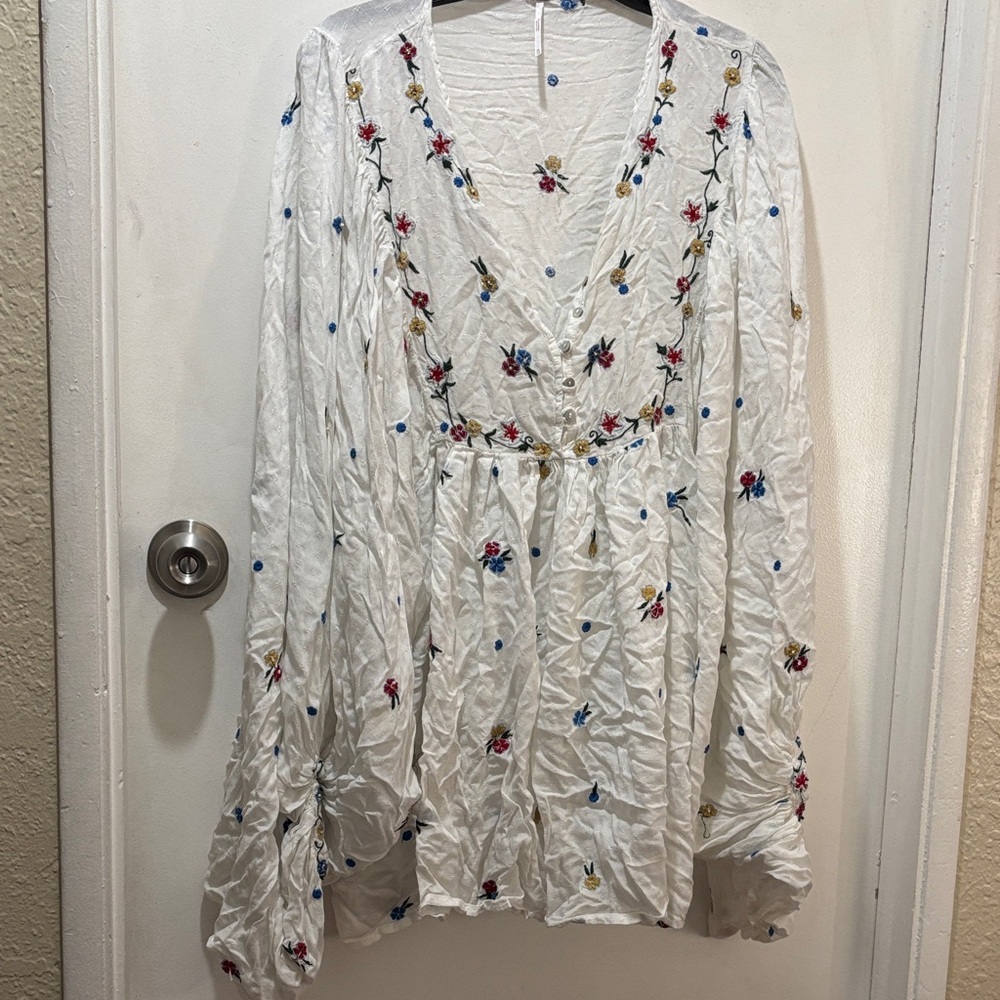 Free People White Top with Blue Floral Accents